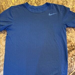 Nike Men's Blue Hexagon Short Sleeve Tee